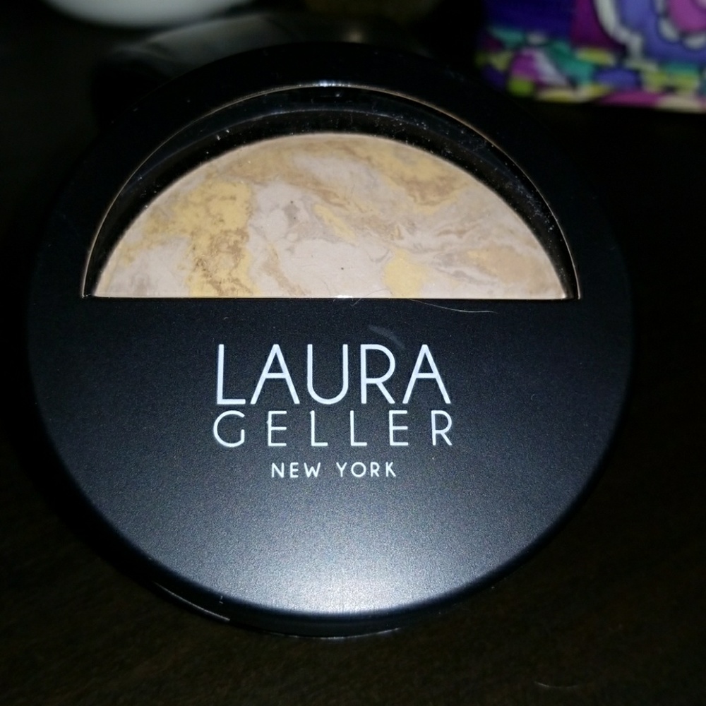 NEW Laura Geller Baked Balance N Bright Medium